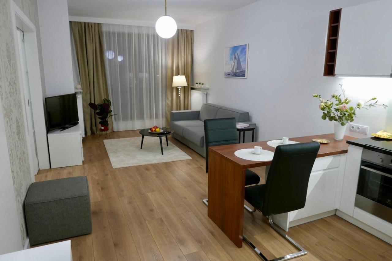Kieslowskiego Apartment Vis-A-Vis Town Hall ワルシャワ エクステリア 写真